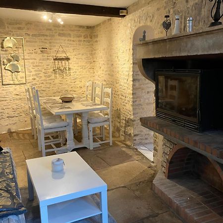 Charmante Maison En Pierres Precy-le-Sec Kültér fotó