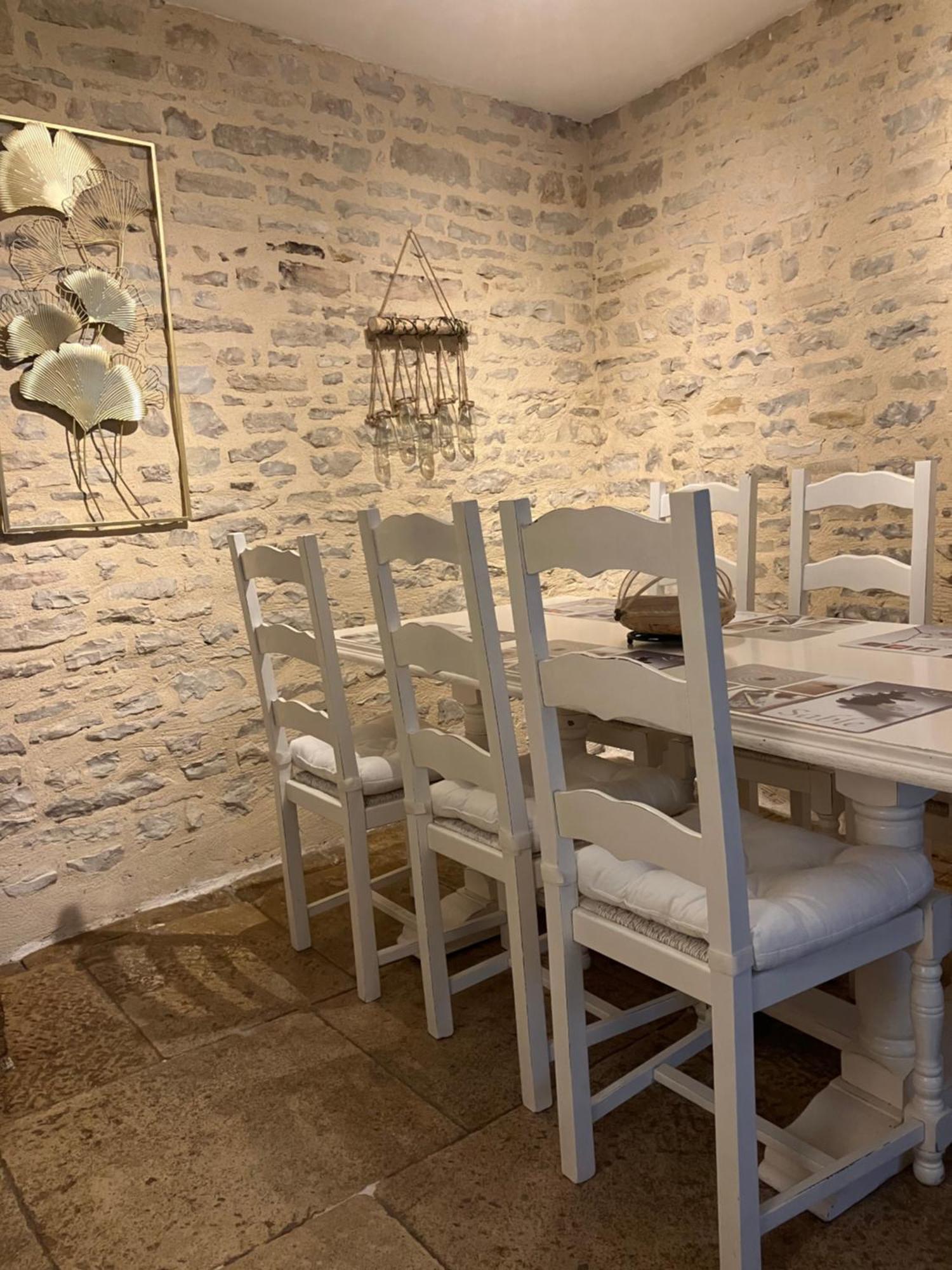 Charmante Maison En Pierres Precy-le-Sec Kültér fotó