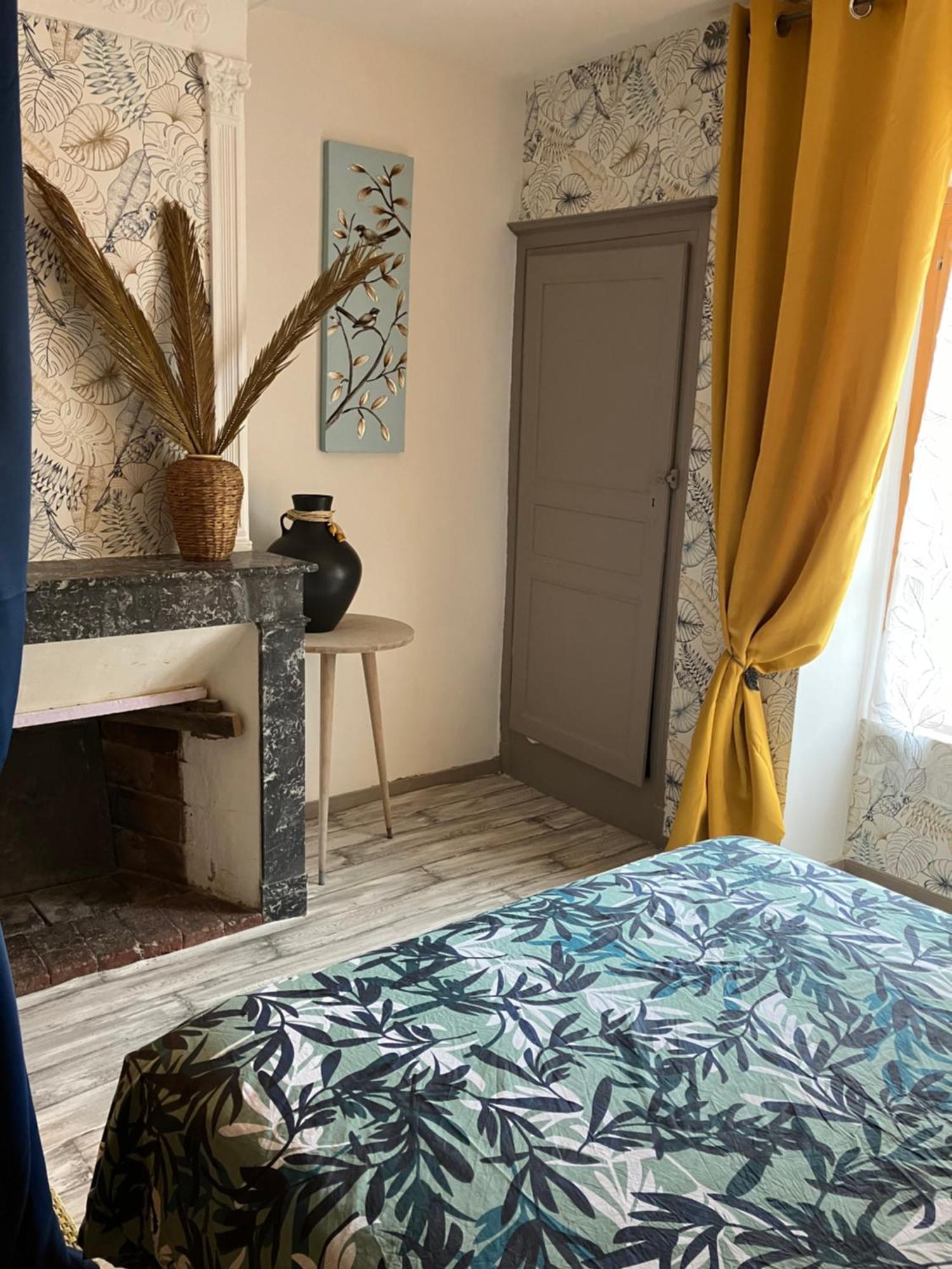 Charmante Maison En Pierres Precy-le-Sec Kültér fotó