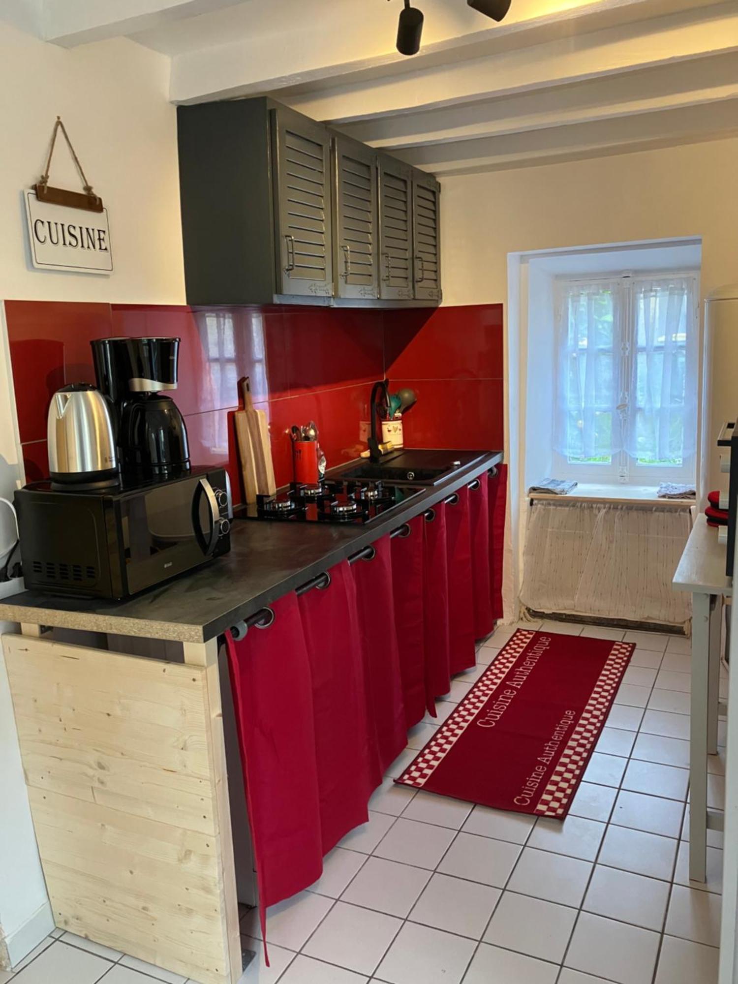 Charmante Maison En Pierres Precy-le-Sec Kültér fotó